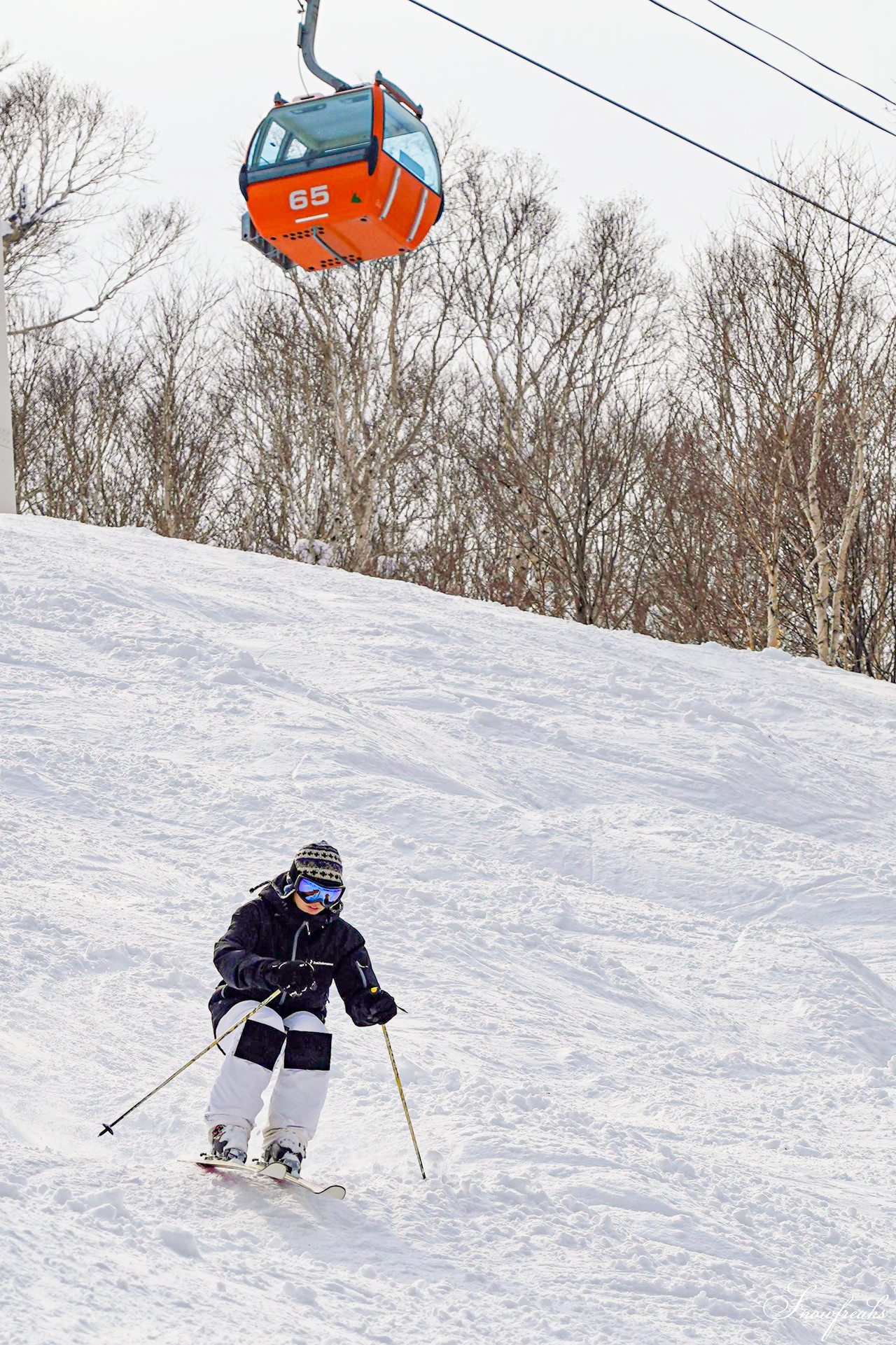 札幌国際スキー場 積雪たっぷり 300cm。コンディション良好なゲレンデでモーグル女子 ・畑田繭さんとコブコブセッション！